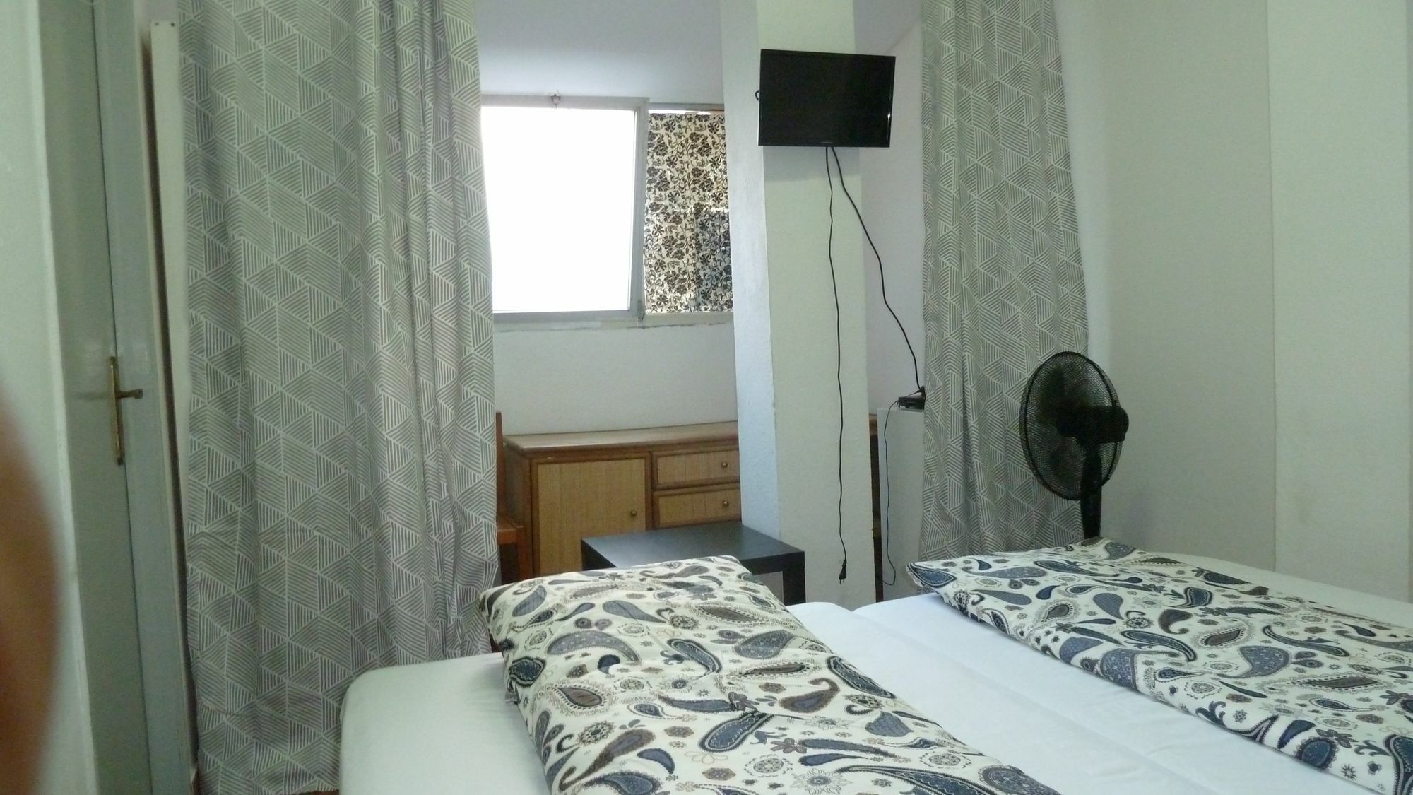 Midtown Guest House Lisbon Bagian luar foto