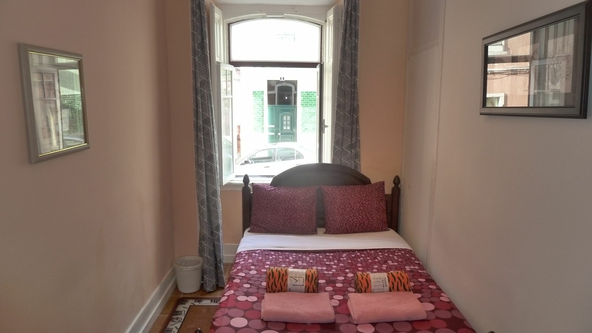 Midtown Guest House Lisbon Bagian luar foto