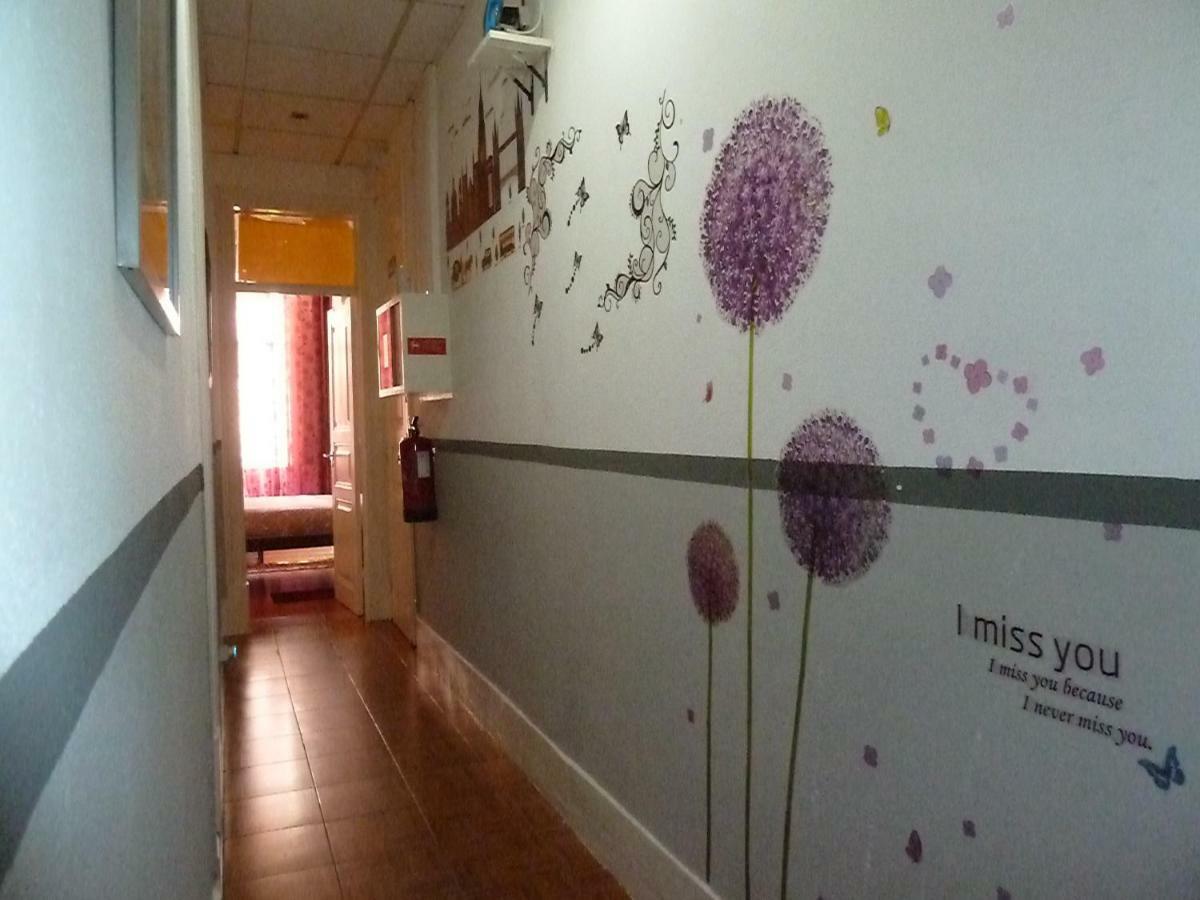 Midtown Guest House Lisbon Bagian luar foto